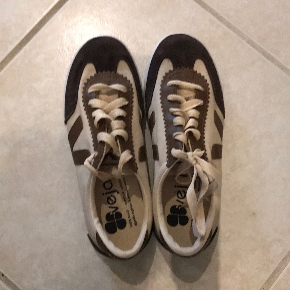 Veja sneakers